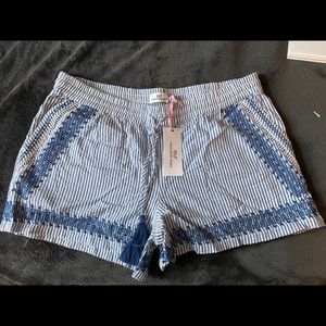 Medium Women’s Vineyard Vines Shorts
